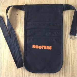 black hooters pouch